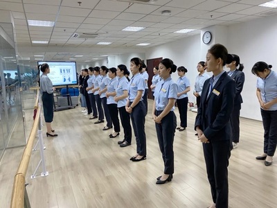 西咸政务服务（空港）中心开展政务服务标准化培训，强化礼仪服务意识