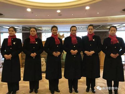 校园动态|涿州职教中心11名旅游专业学生参加全国政协常务委员会会议礼仪服务